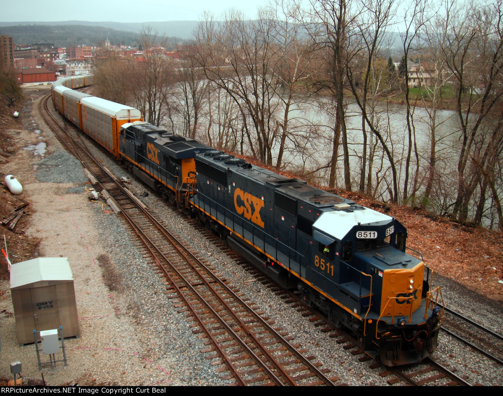 CSX 8511 and 5403 (1)